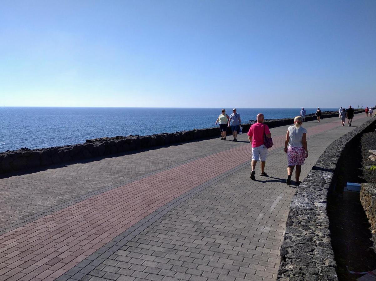 Aqua Apt Sunrise & Sea Views Costa Teguise Extérieur photo